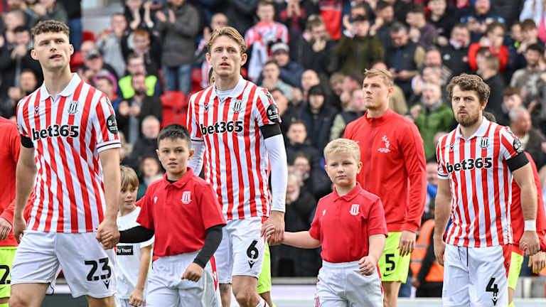 Tony Mowbray explains decision to bench strikers in Sunderland's defeat vs Stoke City